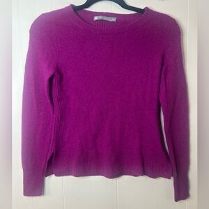 In Cashmere size Small, 100% Cashmere, Women's long sleeve Purple Sweater